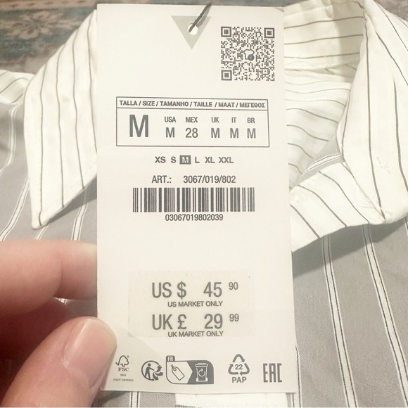 NWT Zara• Women’s oversized great & white striped  button down size medium - Picture 8 of 10